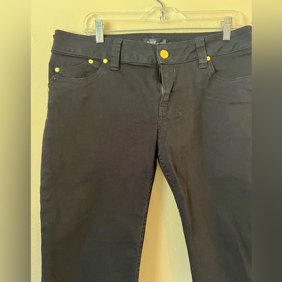 ABS by Allen Schwartz Ladies Black Capri Jean Shorts Size 32 - Picture 2 of 13
